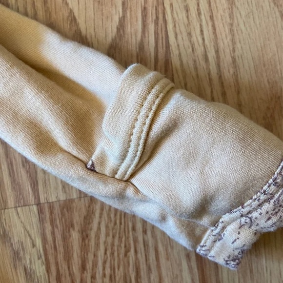 Kate Quinn sleeping fox kimono - Picture 2 of 2